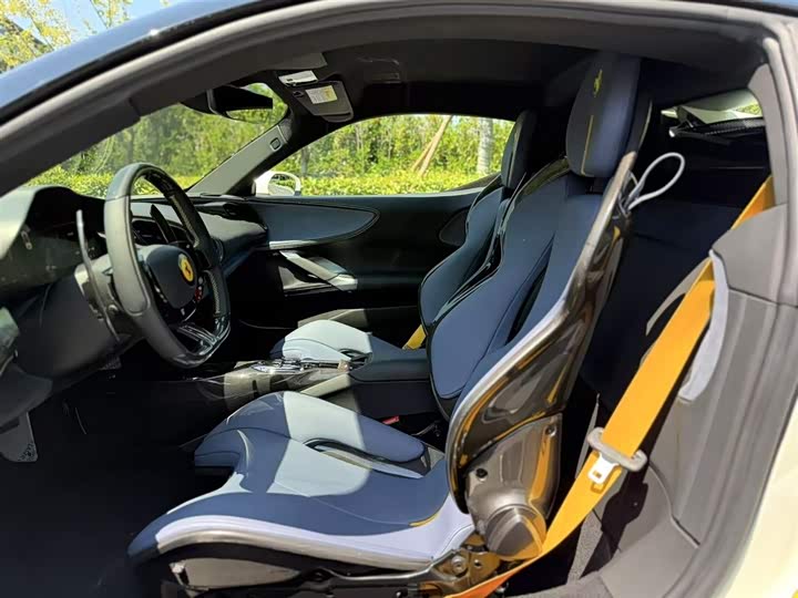 Фото 27 - Ferrari SF90