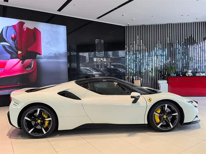 Фото 4 - Ferrari SF90