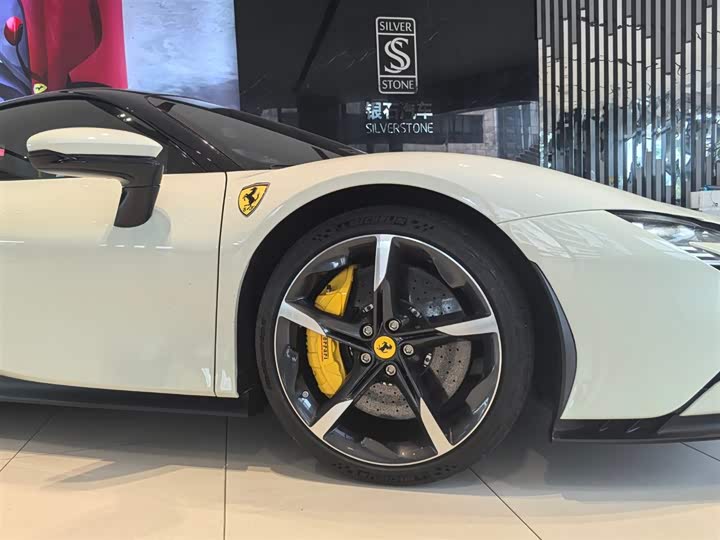 Фото 9 - Ferrari SF90