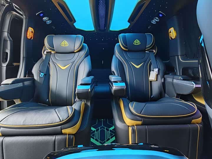 Фото 13 - Mercedes-Benz Vito