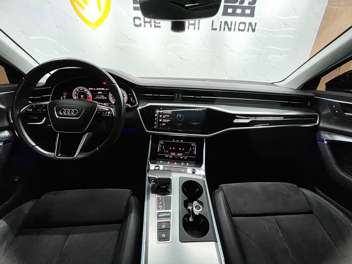 Фото 19 - Audi A6