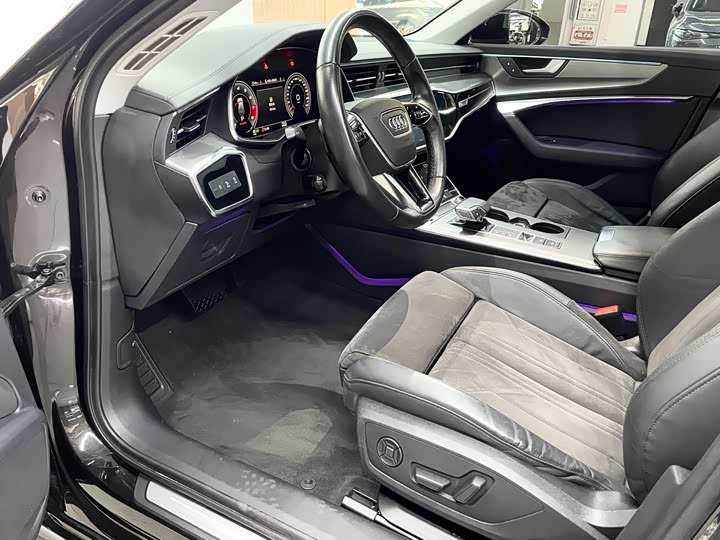 Фото 7 - Audi A6