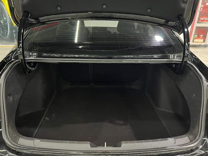 Фото 10 - Geely Preface