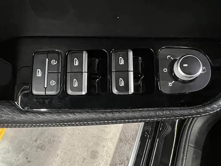 Фото 13 - Geely Preface