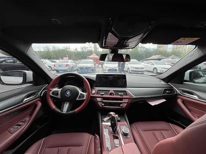 Фото 5 - BMW 5 Series Hybrid