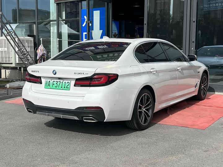 Фото 9 - BMW 5 Series Hybrid