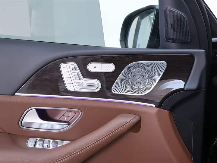 Фото 17 - Mercedes-Benz GLE-Class