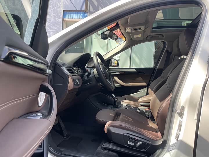 Фото 10 - BMW X1