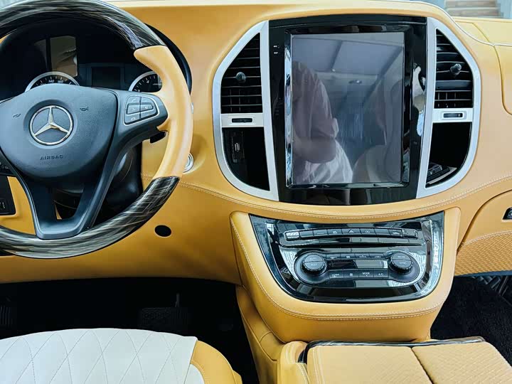 Фото 10 - Mercedes-Benz Vito