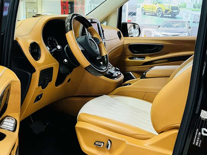 Фото 4 - Mercedes-Benz Vito