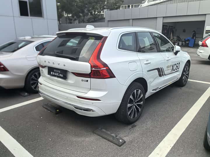 Фото 7 - Volvo XC60