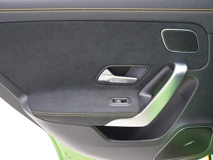 Фото 17 - Mercedes-Benz A-Class AMG