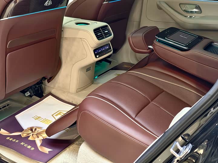 Фото 10 - Mercedes-Benz Maybach GLS