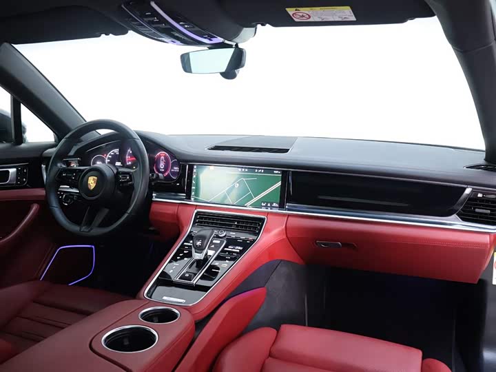 Фото 21 - Porsche Panamera