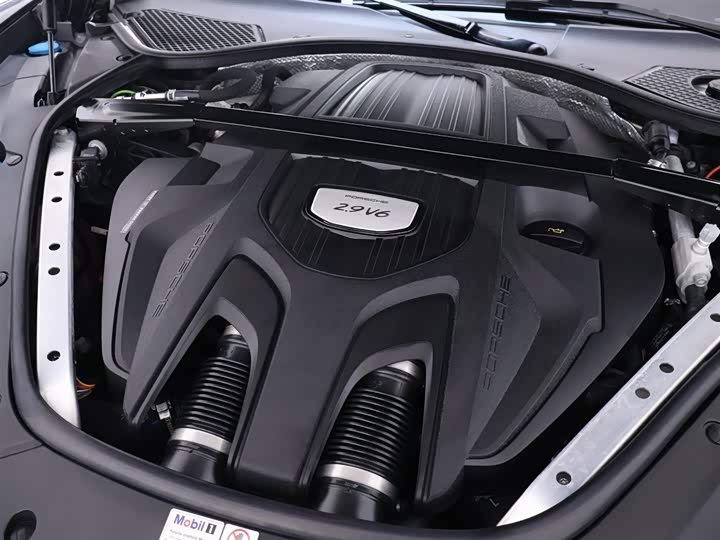 Фото 26 - Porsche Panamera