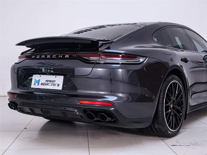 Фото 8 - Porsche Panamera
