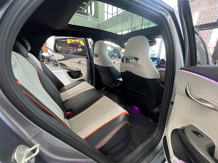 Фото 10 - BYD Dolphin