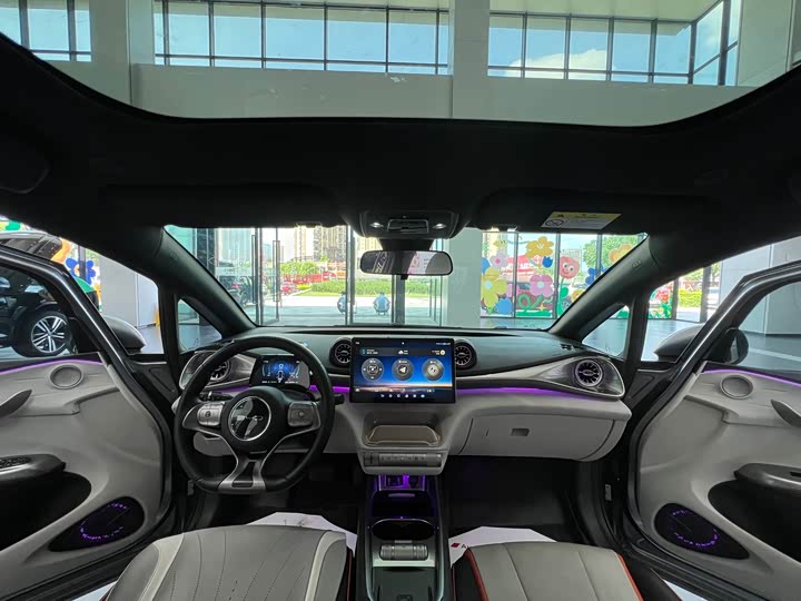 Фото 12 - BYD Dolphin