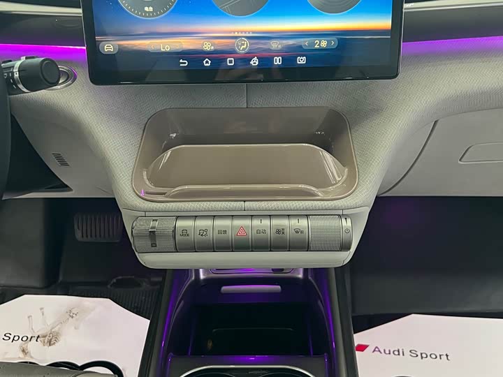 Фото 13 - BYD Dolphin