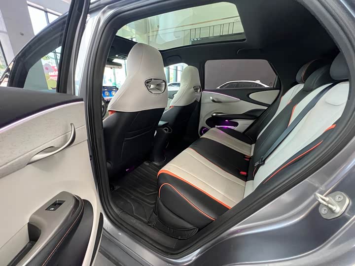 Фото 9 - BYD Dolphin