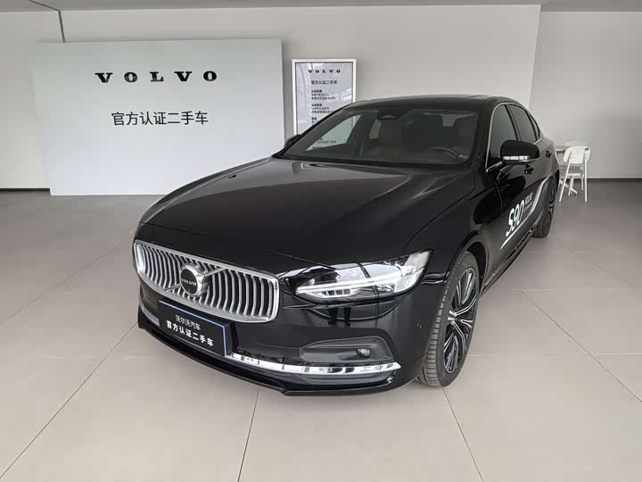Фото 9 - Volvo S90