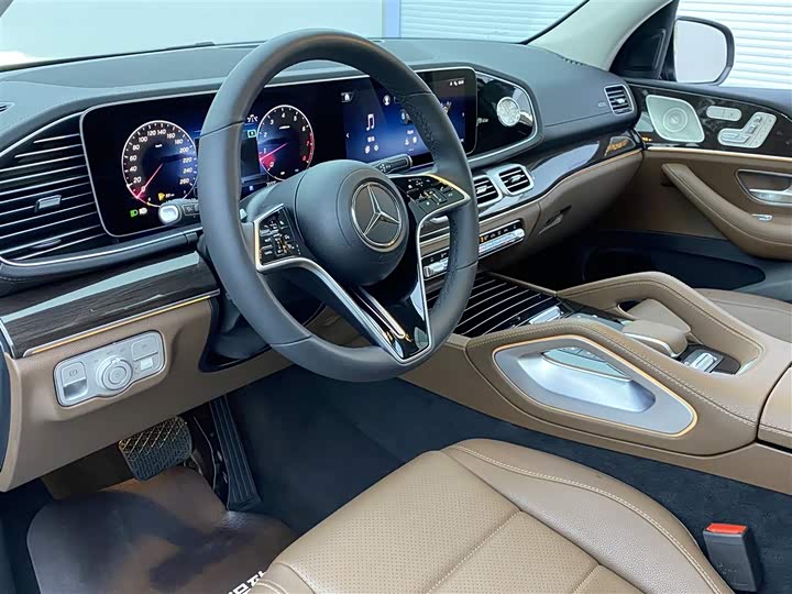 Фото 12 - Mercedes-Benz GLE-Class