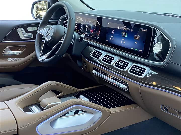 Фото 14 - Mercedes-Benz GLE-Class