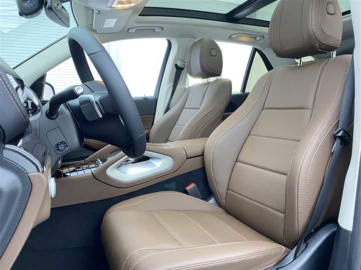 Фото 15 - Mercedes-Benz GLE-Class