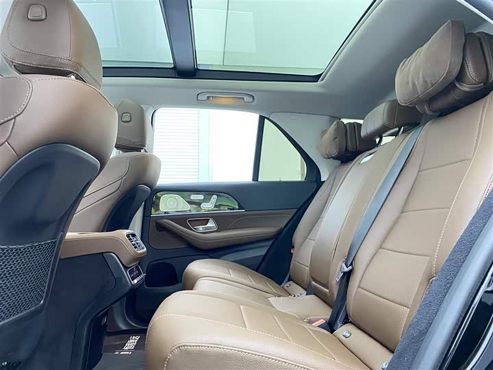 Фото 16 - Mercedes-Benz GLE-Class