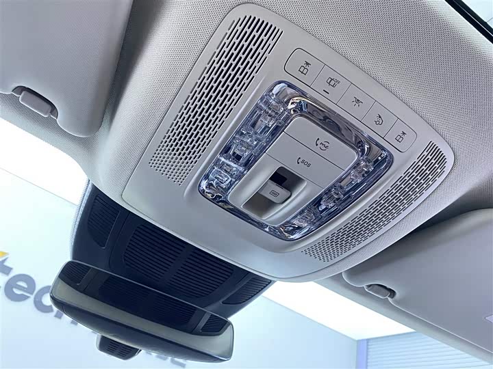 Фото 26 - Mercedes-Benz GLE-Class