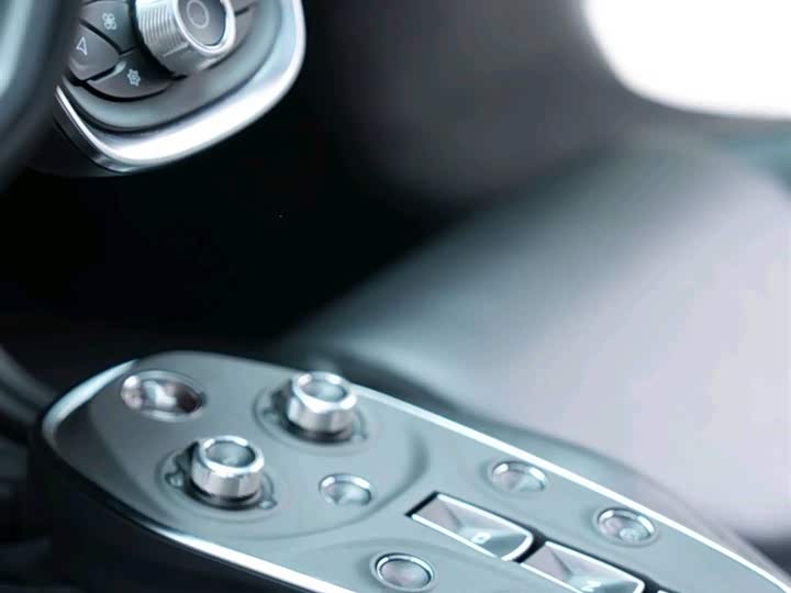 Фото 9 - McLaren GT