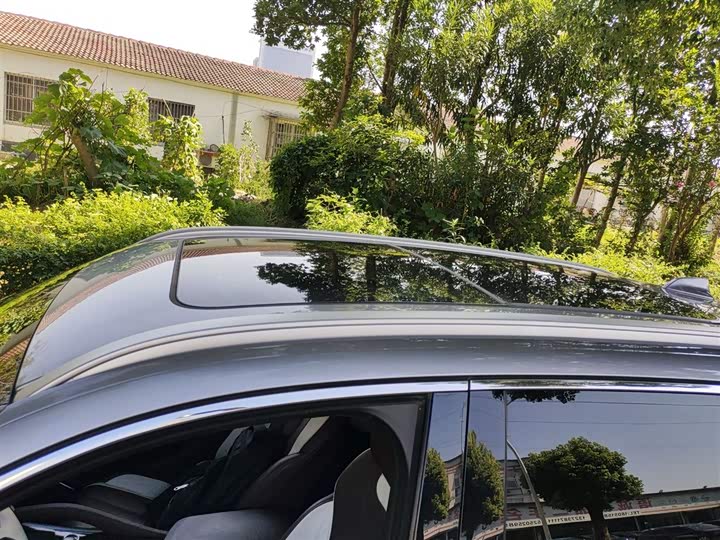 Фото 31 - Geely Monjaro