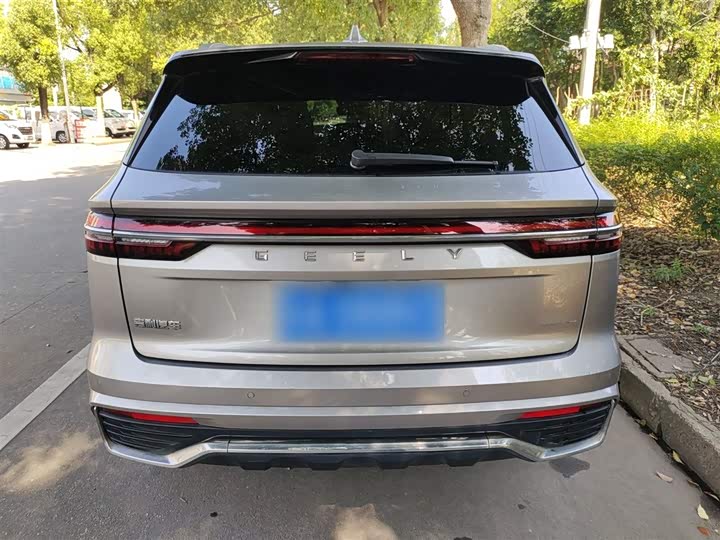 Фото 6 - Geely Monjaro