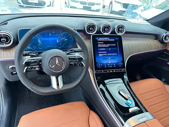 Фото 13 - Mercedes-Benz GLC-Class