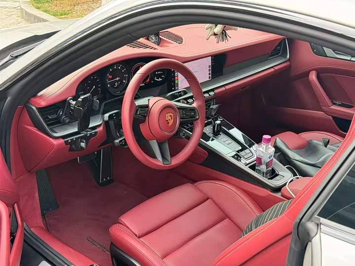 Фото 4 - Porsche 911