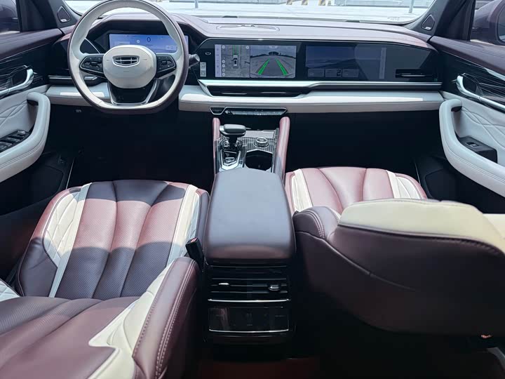 Фото 18 - Geely Monjaro