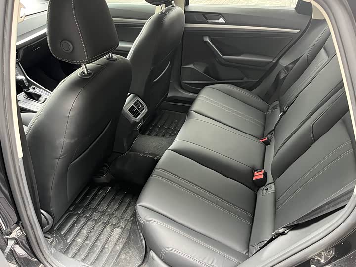 Фото 6 - Volkswagen Lavida