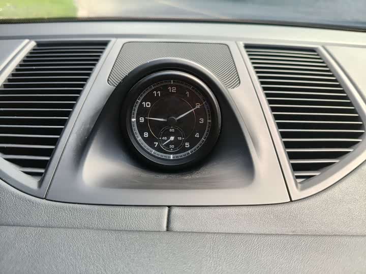 Фото 12 - Porsche Macan