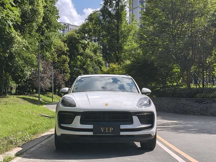 Фото 2 - Porsche Macan