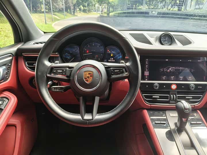 Фото 8 - Porsche Macan