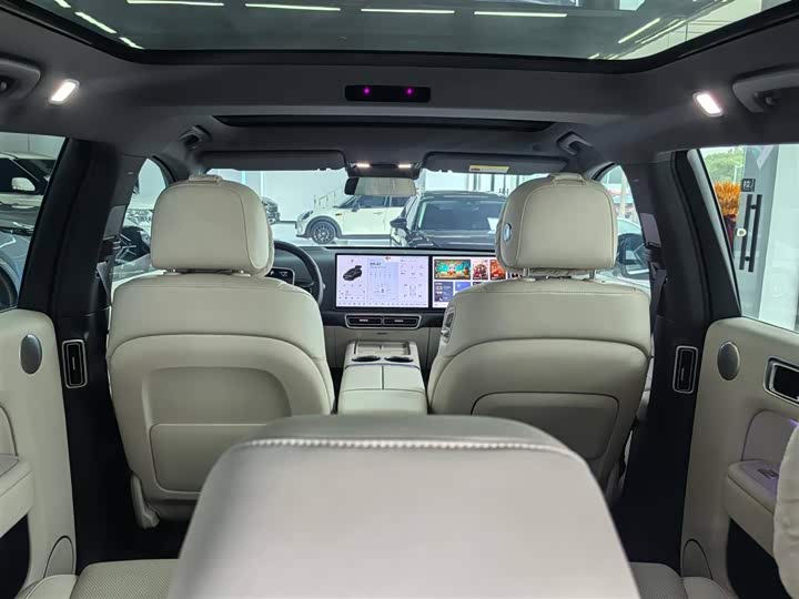 Фото 8 - LiXiang L7