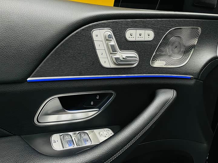 Фото 15 - Mercedes-Benz GLS-Class