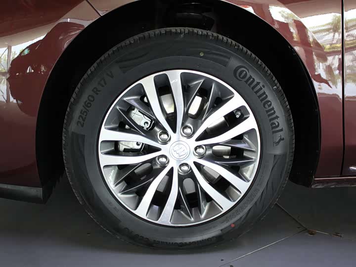 Фото 30 - Buick GL8 ES