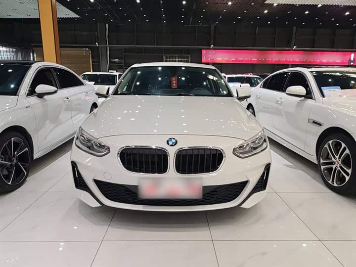 Фото 3 - BMW 1 Series