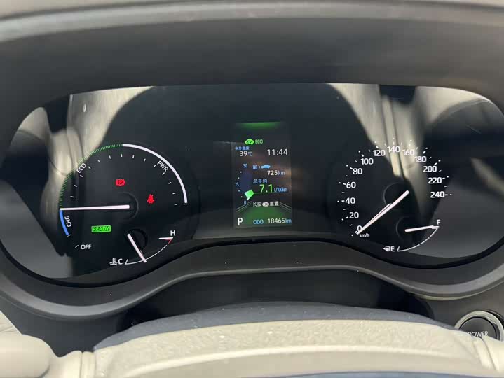 Фото 8 - Toyota Sienna