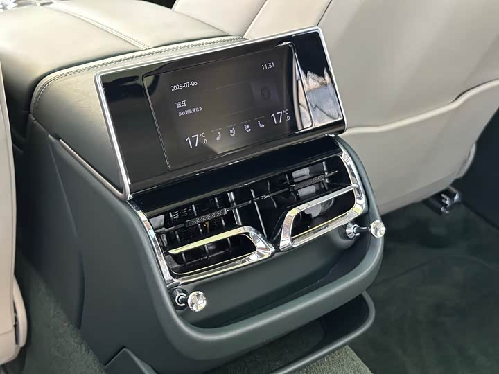 Фото 22 - Bentley Flying Spur