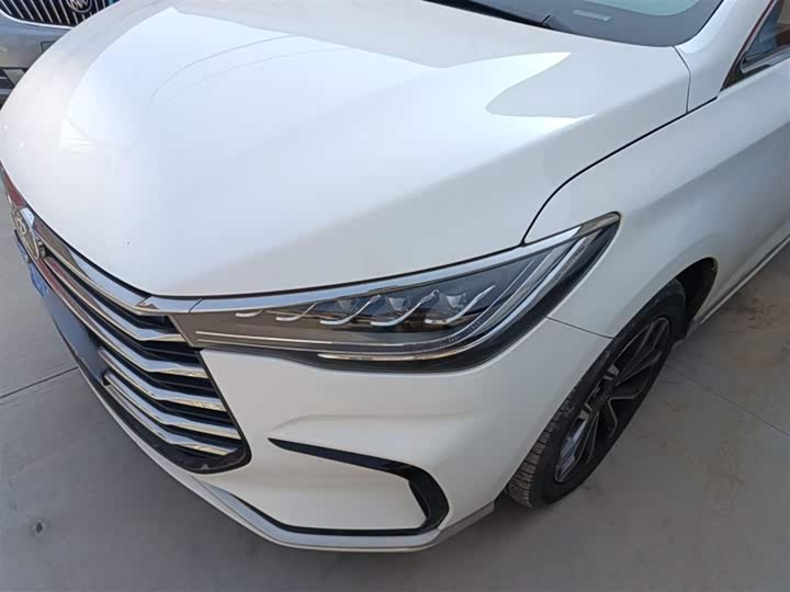 Фото 13 - BYD Song Max