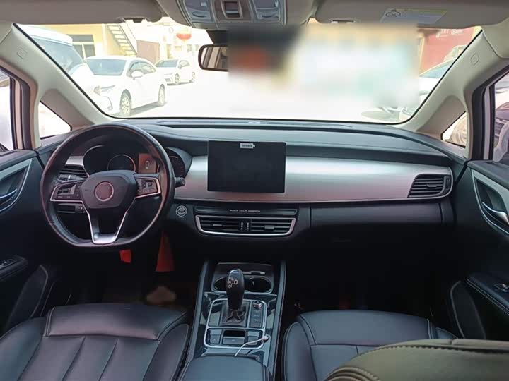 Фото 14 - BYD Song Max