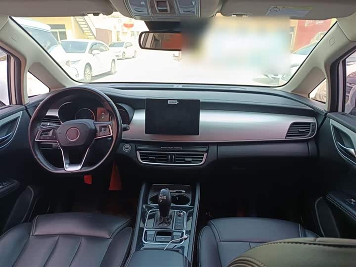 Фото 15 - BYD Song Max