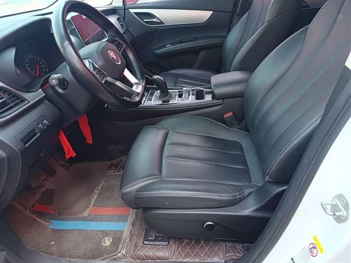 Фото 16 - BYD Song Max